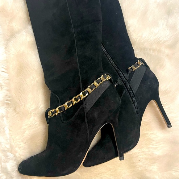 Black Brand New Karl Lagerfeld Suede Boots. - Picture 1 of 3